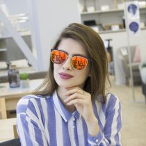 Солнцезащитные женские очки 8317-4